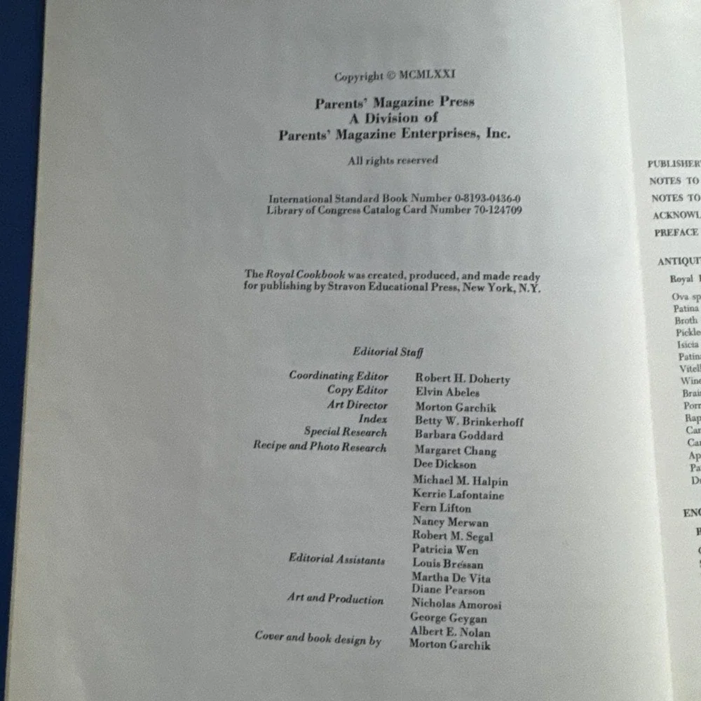 Royal Cookbook 1971 Favorite Court Recipes from the World's‎ Royal Families 1st